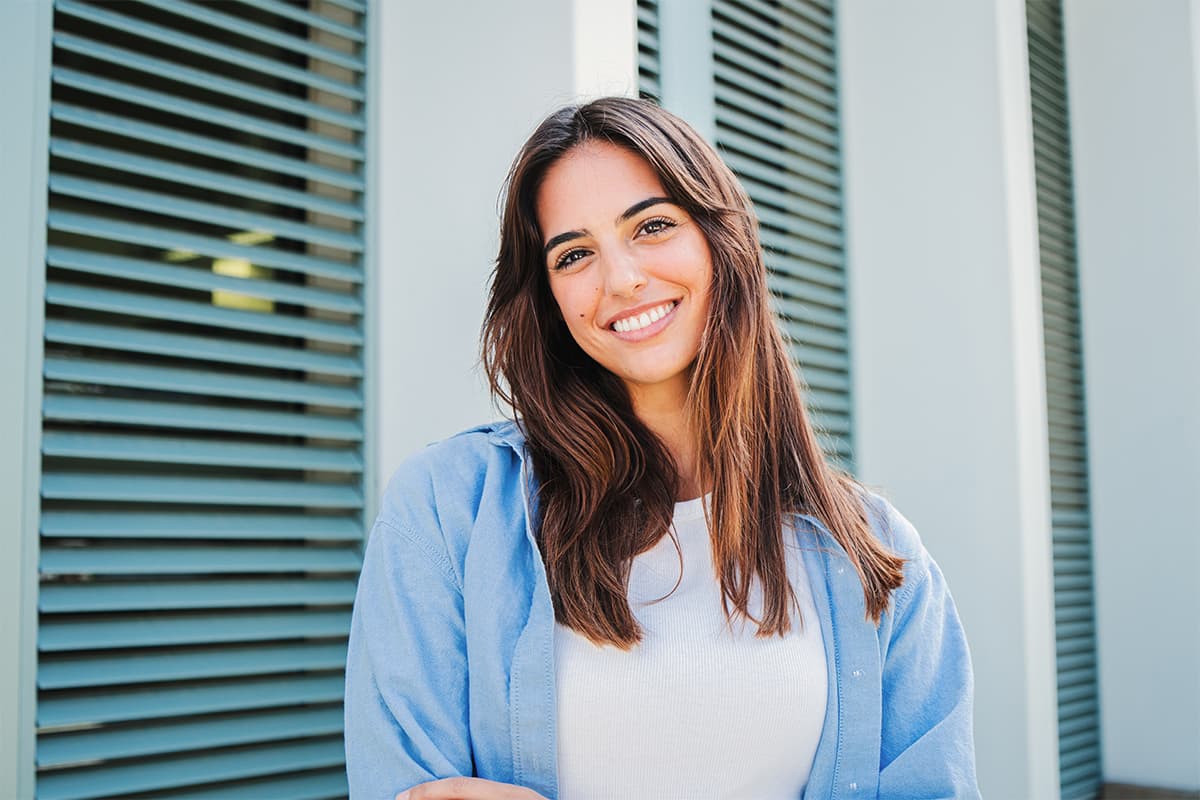 Safe Teeth Whitening Tips & Professional Advice