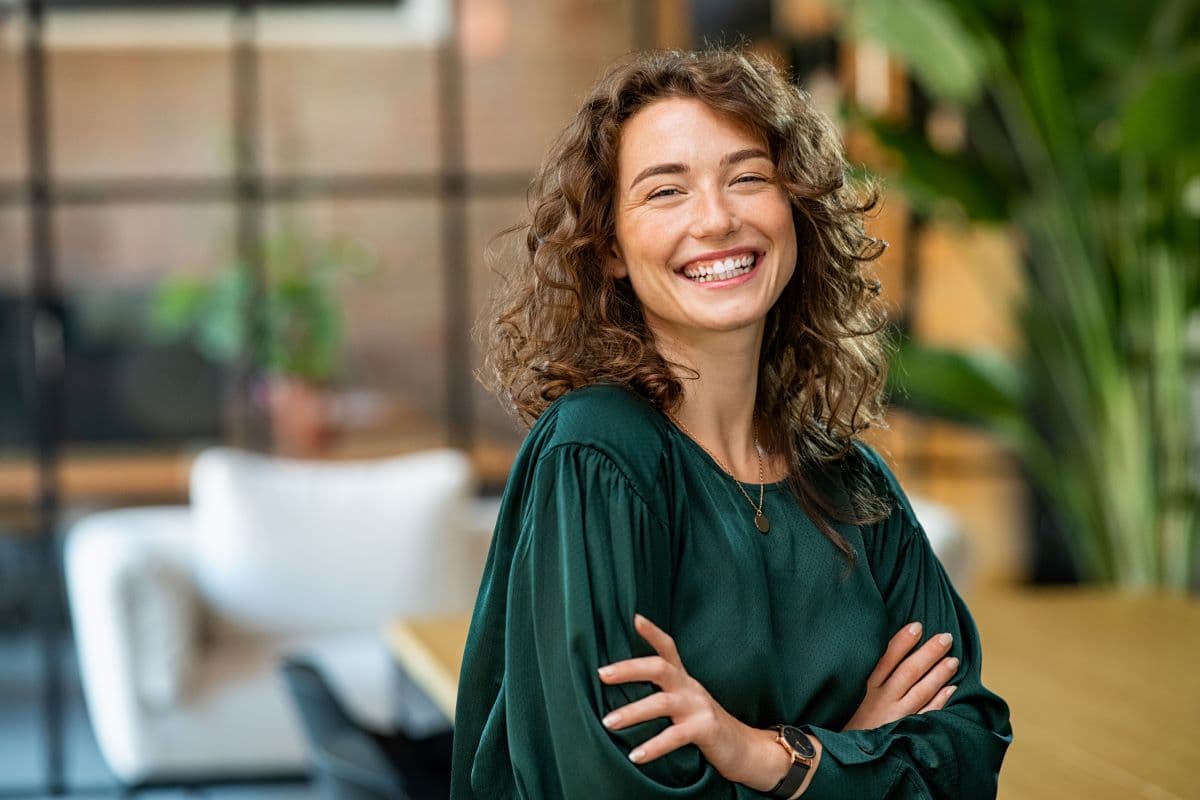 Dental Hygienist vs. Dentist: Who Does What in Your Whitening Journey?