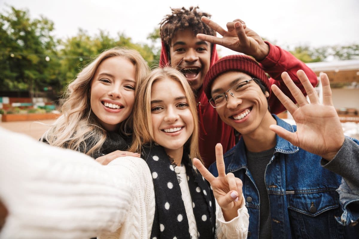 Can You Whiten Teeth with Crowns or Veneers?