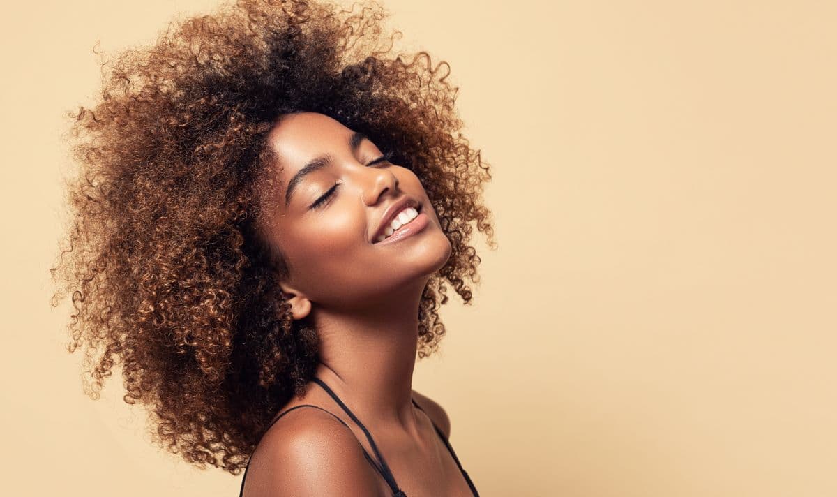 Carbamide vs. Hydrogen Peroxide: The Technical Difference in Slow-Release