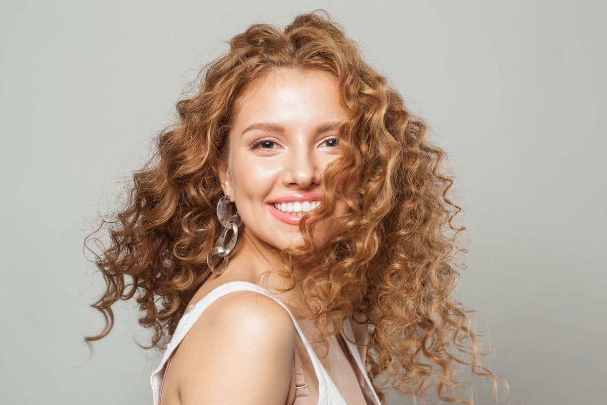 How Can I Wear Whitening Trays Without Gagging?